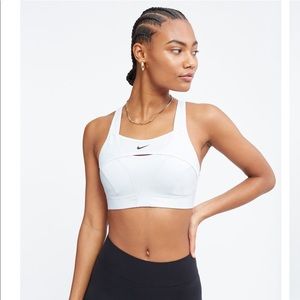 Nike Alpha Ultrabreathe Bra